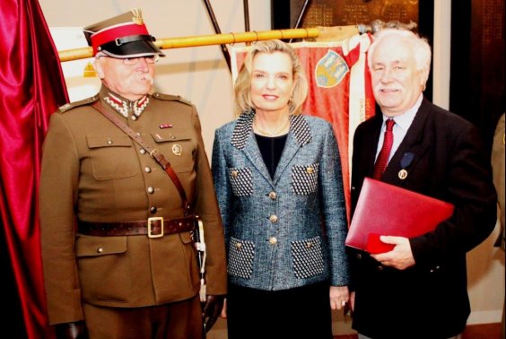 Znak Zasługi dla właściciela stadniny